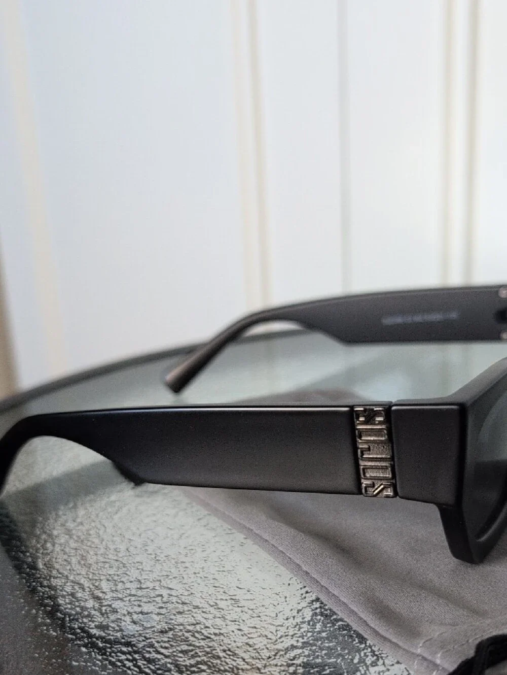 Sojo's  Black Thick Frame Sunglasses New